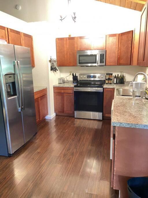 Peaceful, Private Master Bedroom With Own Bath Near Hilo, With Ac! Keaau Екстериор снимка